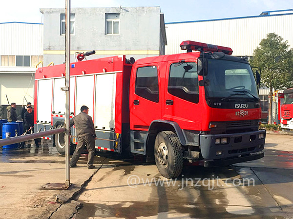 五十鈴泡沫消防車(chē) 微信圖片_20180329073955.jpg